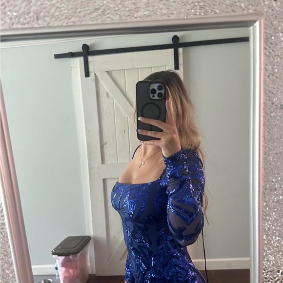 Lucy in the Sky Royal Blue Long Sleeve Dress - Picture 2 of 4